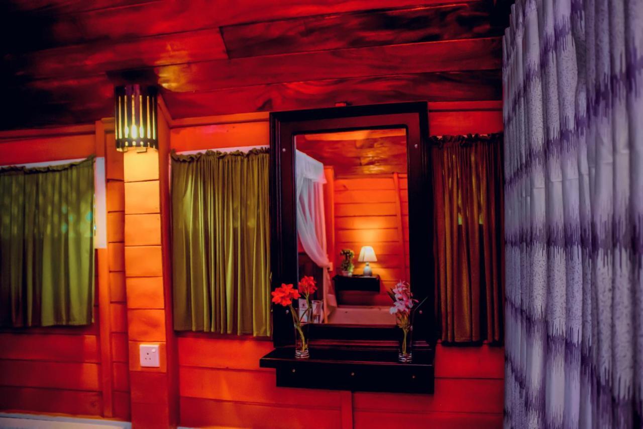 Star Light Cabanas & Restaurant Tangalle Extérieur photo