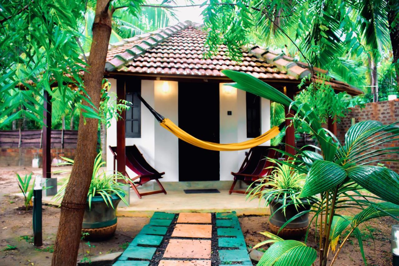 Star Light Cabanas & Restaurant Tangalle Extérieur photo