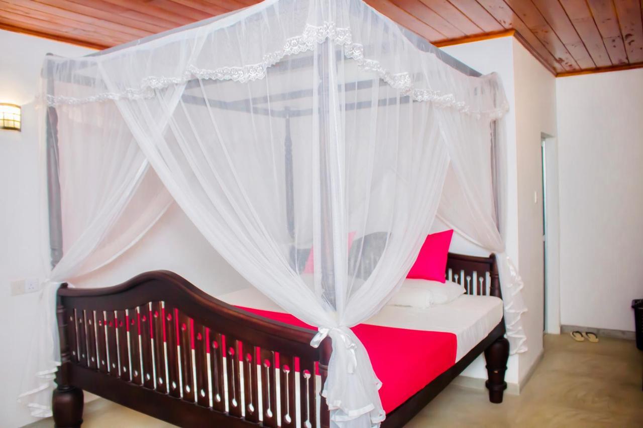 Star Light Cabanas & Restaurant Tangalle Extérieur photo